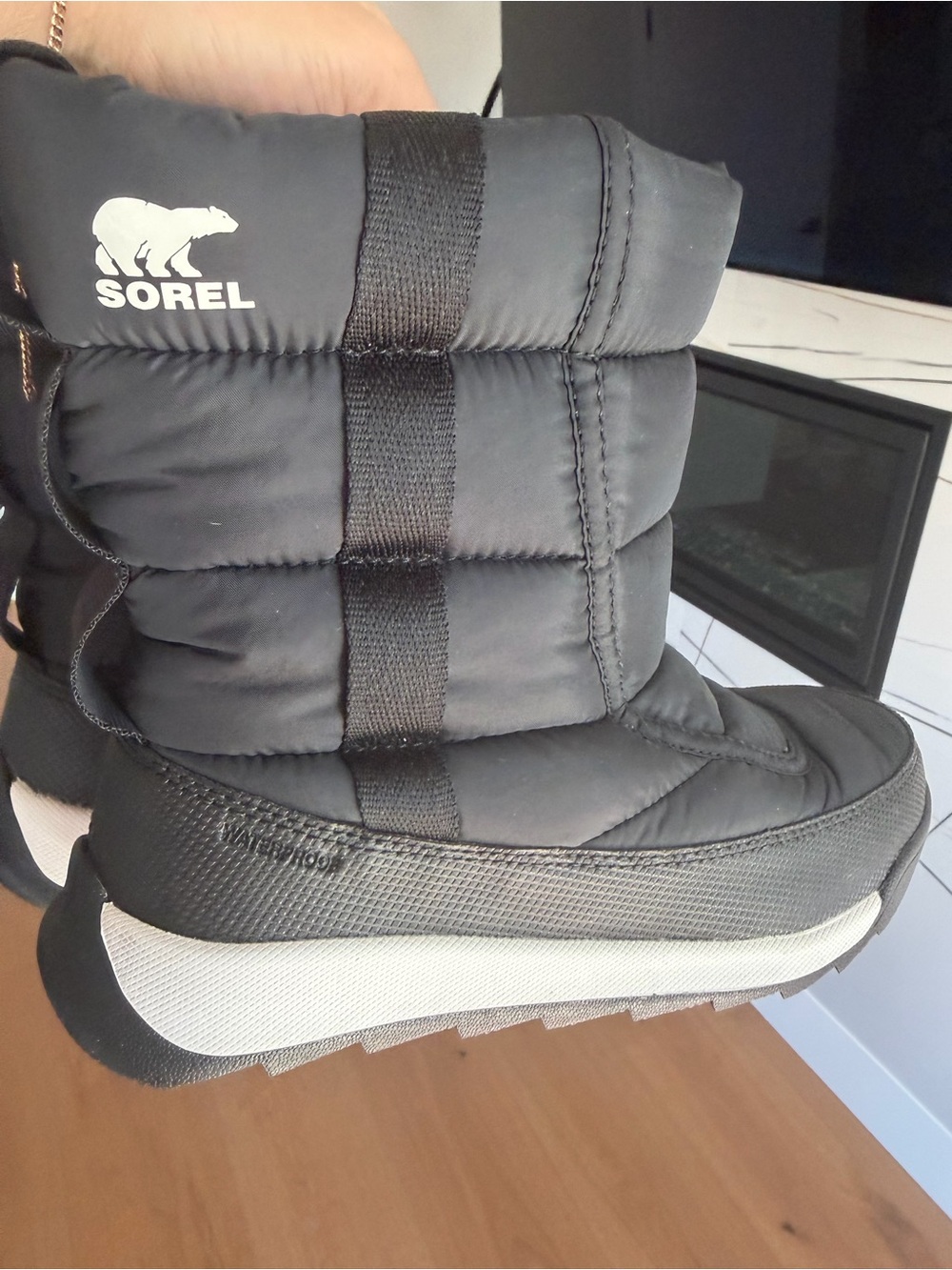 Sorel Kids Black and White Puffy Winter Boot. New.